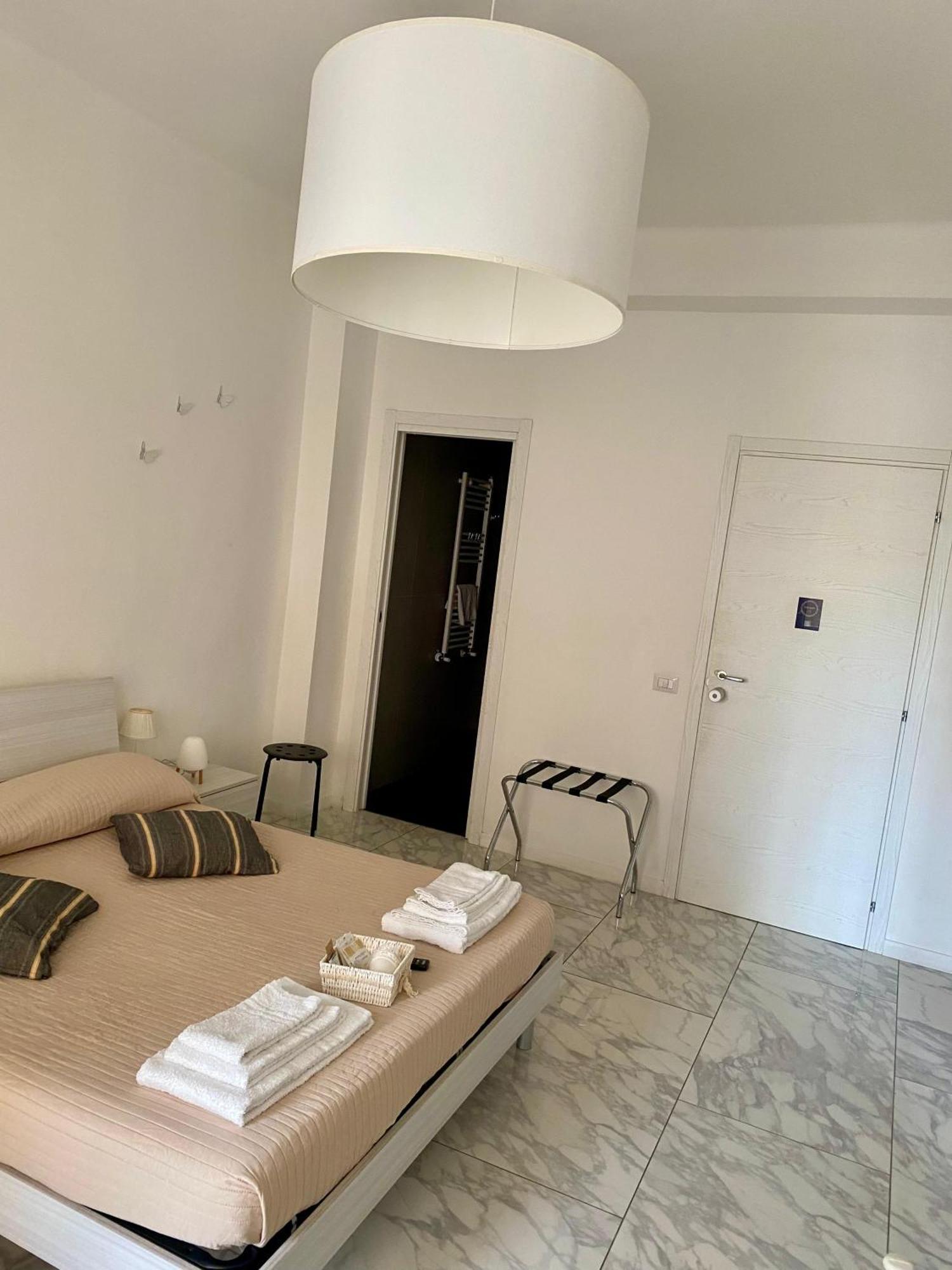 Ennio Rooms 巴里 外观 照片